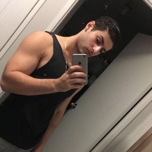 Meet your Posher, Santo